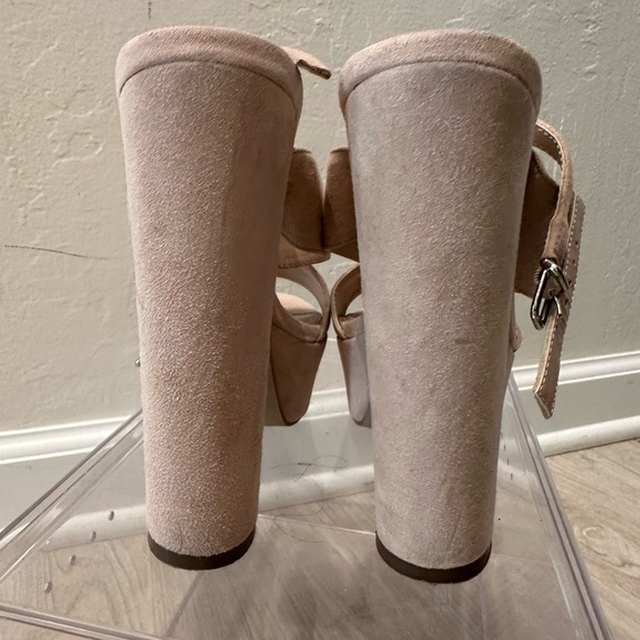Carven by Kurt Geiger nude suede heels - Picture 7 of 9